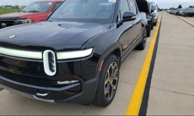 2023 Rivian R1T Launch Edition