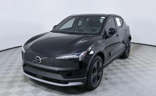 2026 Volvo EX30 CC Ultra