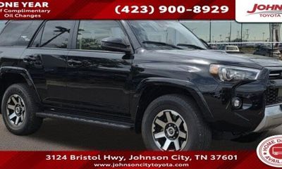2024 Toyota 4RUNNER TRD Offroad