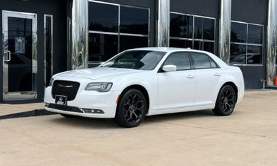 2020 Chrysler 300 300S