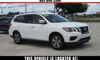 2020 Nissan Pathfinder SV