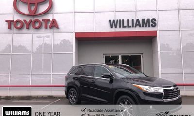 2016 Toyota Highlander Base