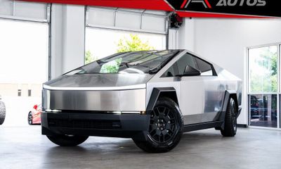 2024 Tesla Cybertruck Base