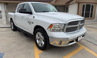 2019 Ram 1500 SLT
