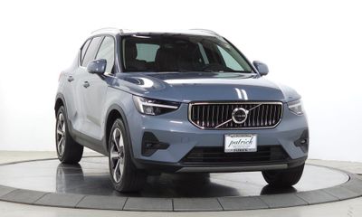 2023 Volvo XC40 Ultimate Bright