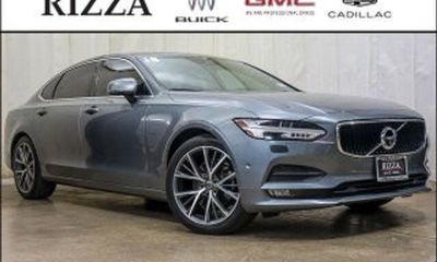 2018 Volvo S90 Momentum