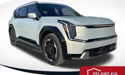 2024 Kia EV9 Land