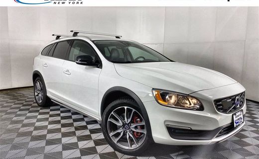 2018 Volvo V60CC Premier