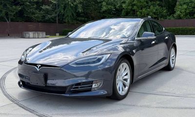 2018 Tesla Model S 75d