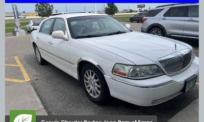 2006 Lincoln Town CAR Signature