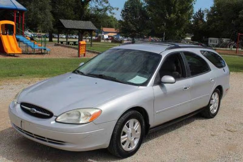 2003 Ford Taurus — a typically priced live listing