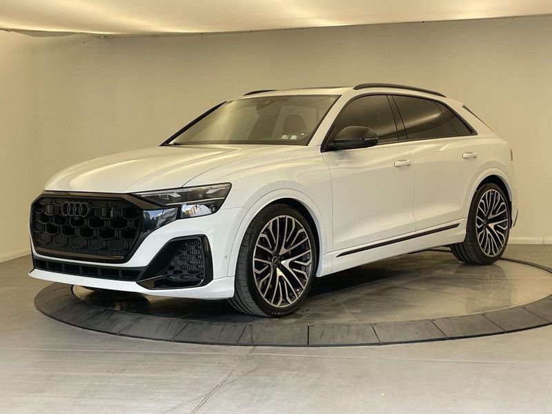 2025 Audi SQ8 — a typically priced live listing