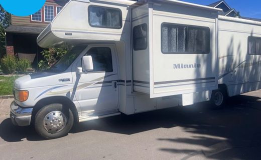 2005 Ford E-450