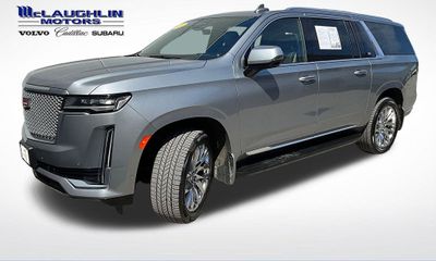2023 Cadillac Escalade ESV Premium Luxury