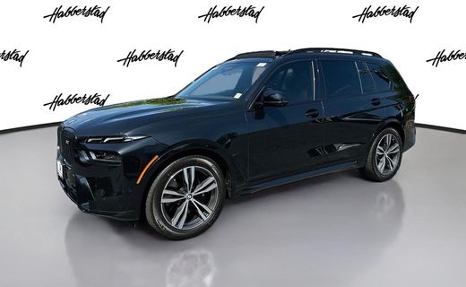 2025 BMW X7 M60i