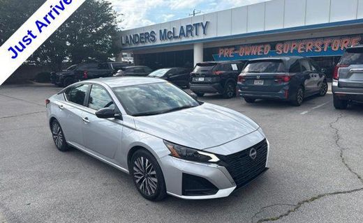 2024 Nissan Altima SV