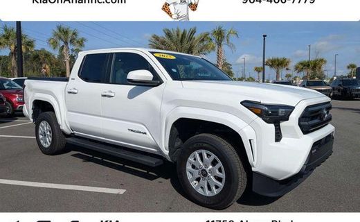 2025 Toyota Tacoma SR5
