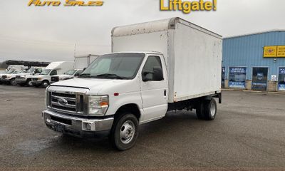 2011 Ford E-450 Commercial Cutaway E450