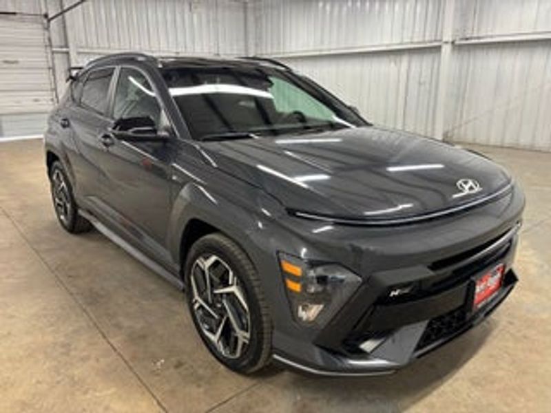 2024 Hyundai KONA — a typically priced live listing