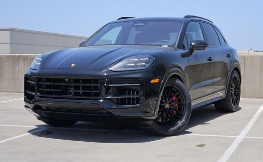 2026 Porsche Cayenne GTS