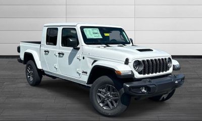 2026 Jeep Gladiator Sport