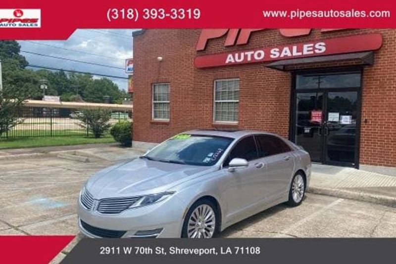 2014 Lincoln MKZ — a typically priced live listing