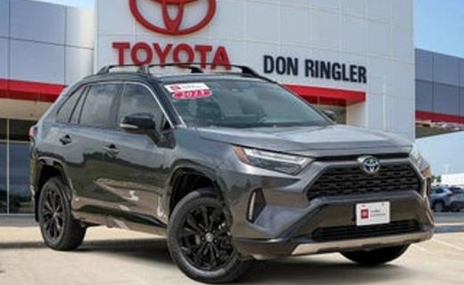 2023 Toyota RAV4 XLE