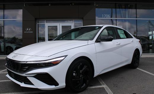 2026 Hyundai Elantra SEL Sport Premium