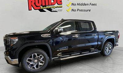 2026 GMC Sierra SLT