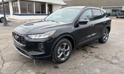 2025 Ford Escape ST Line Select