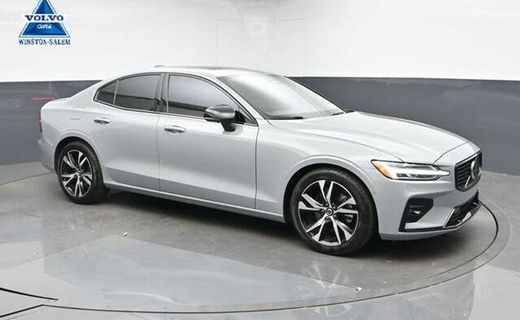 2025 Volvo S60 Plus Dark