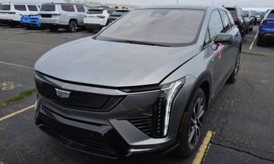 2025 Cadillac Optiq Sport 2
