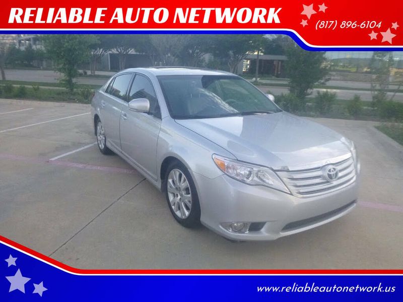 2012 Toyota Avalon — a typically priced live listing
