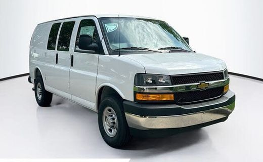 2025 Chevrolet Express Cargo