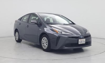 2021 Toyota Prius LE