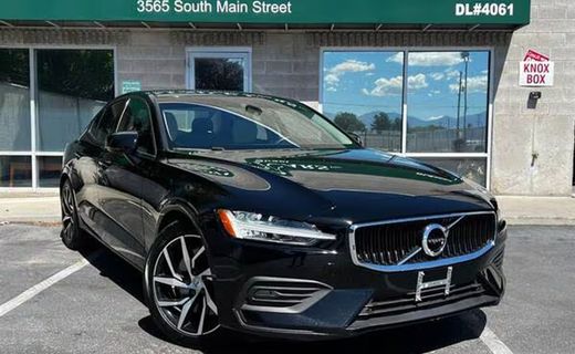 2020 Volvo S60 Momentum