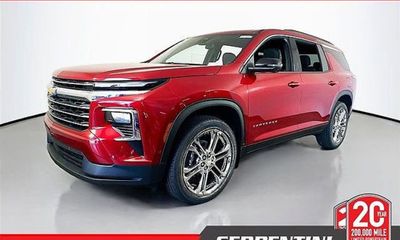 2025 Chevrolet Traverse LT