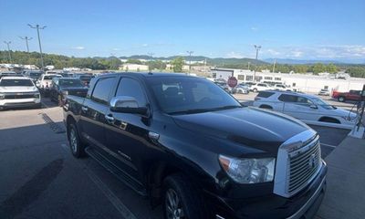 2010 Toyota Tundra Limited
