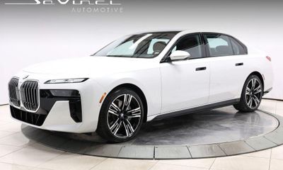 2025 BMW 740i