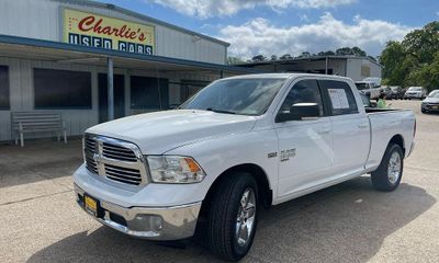 2019 Ram 1500 SLT