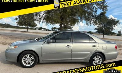 2005 Toyota Camry LE V6