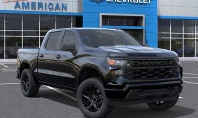 2024 Chevrolet Silverado Custom