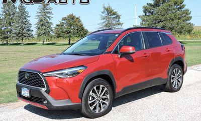 2023 Toyota Corolla Cross XLE