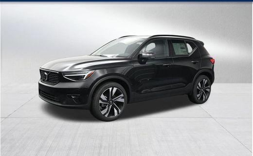 2026 Volvo XC40 Ultra Dark