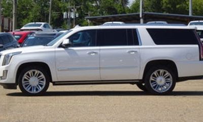 2017 Cadillac Escalade ESV Premium Luxury