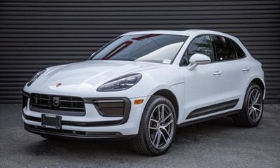2024 Porsche Macan T