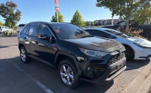 2021 Toyota RAV4 XLE Premium