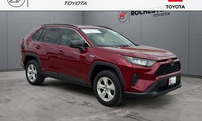2019 Toyota RAV4 LE HV