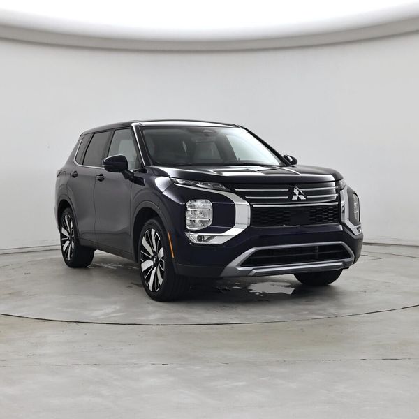 2025 Mitsubishi Outlander — a typically priced live listing