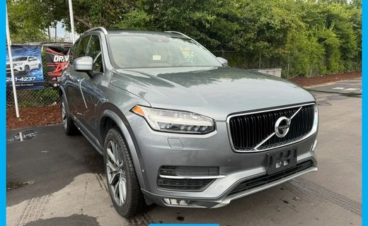 2017 Volvo XC90 Momentum
